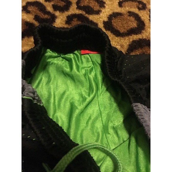 UT Sports Men's Athletic Gym Basketball Mesh Shorts Black Green Size Medium - Picture 5 of 8